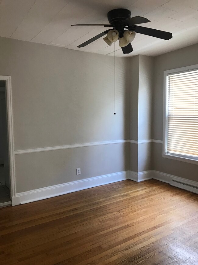 dining room - 543 Hamilton St