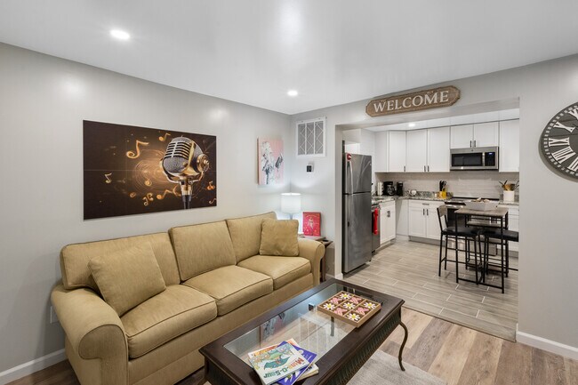 Foto del edificio - 3409 McGavock Pike