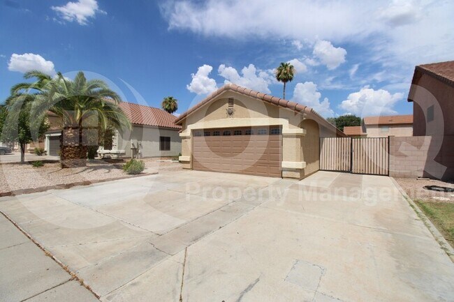 Foto del edificio - 3611 N 104th Dr