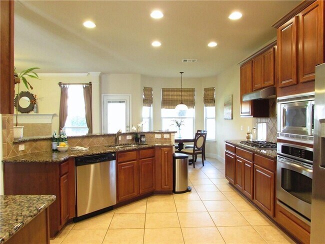 Building Photo - 2509 Salorn Way
