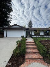 Building Photo - 893 Blue Spring Dr