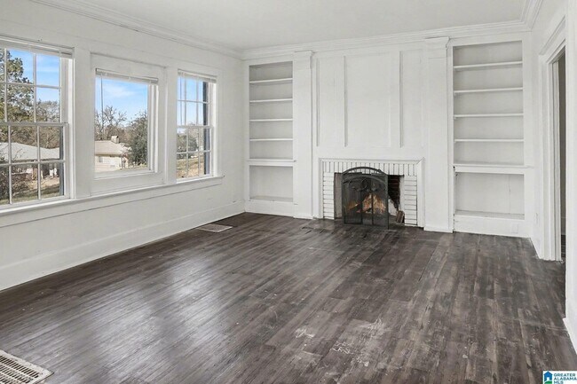 Foto del edificio - 1811 Fairfax Ave