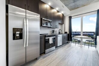 Building Photo - 617 N 12th St