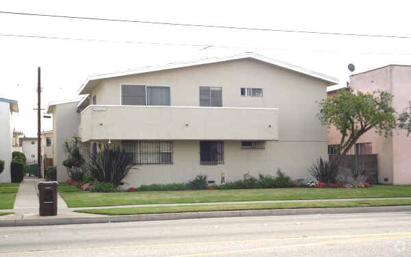 Foto del edificio - 12336 Inglewood Ave