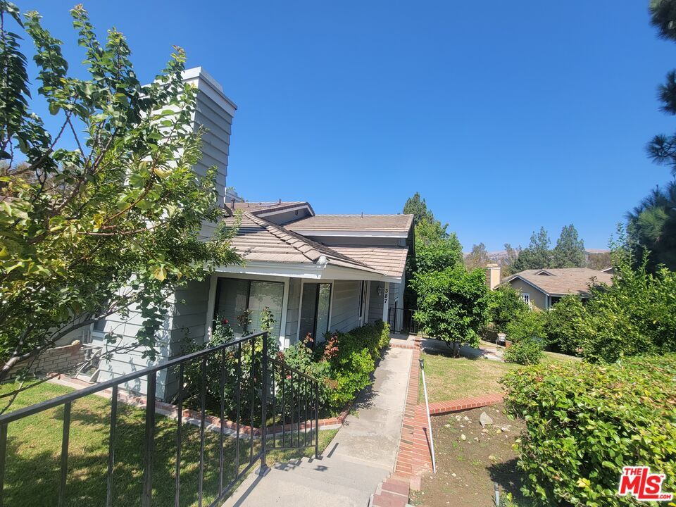 Primary Photo - 387 Trabuco Canyon Way