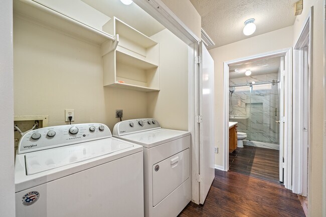 Foto del edificio - 12407 Fox Trace Ln