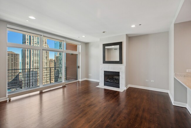 Foto del edificio - 415 E North Water St