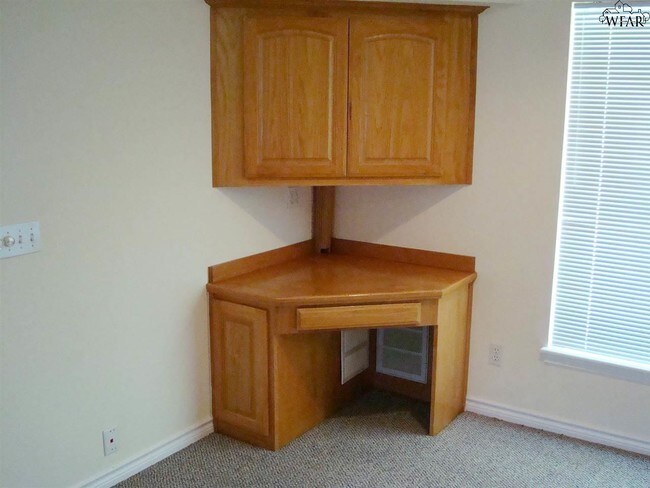 Foto del edificio - 1906 Club View St