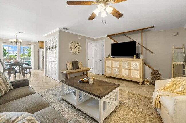 Foto del edificio - 7405A Beach Dr