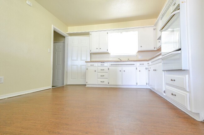 Foto del edificio - 3137 SW 65th Pl