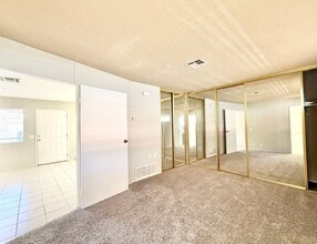 Building Photo - 44620 San Rafael Ave