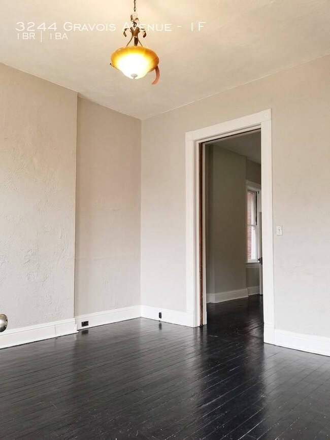 Building Photo - 1 bedroom in St Louis MO 63118