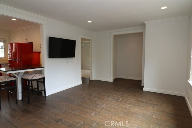 Building Photo - 334 Cypress Dr