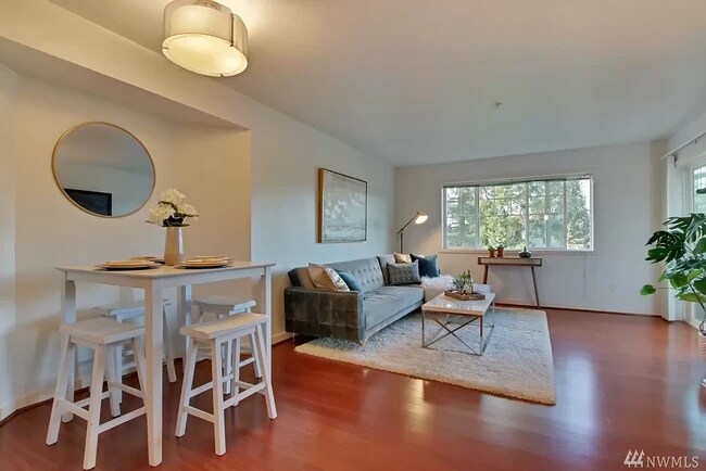 Foto del edificio - 13203 97th Ave E