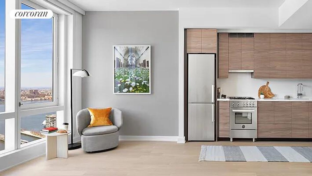 Foto principal - 555 W 38th St