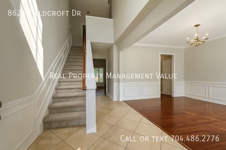 Building Photo - 8625 Fieldcroft Dr
