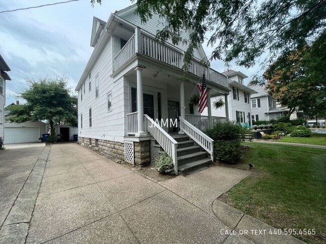 Foto del edificio - 1424 Larchmont Ave