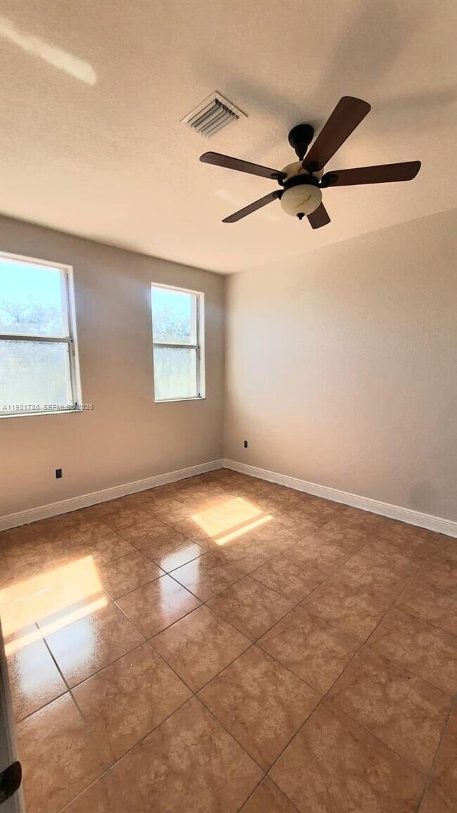 Foto del edificio - 8767 NW 139th Terrace