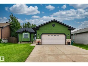 Building Photo - 5161-5154 54 Ave