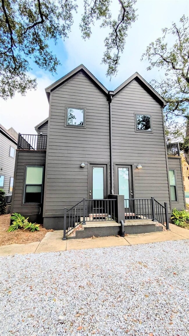 Foto del edificio - 379 S Clubbs St