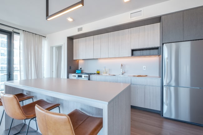 Foto del edificio - 1211 S Indiana Ave