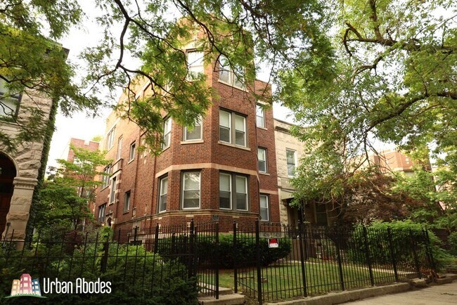 Foto del edificio - 1438 W Belle Plaine Ave