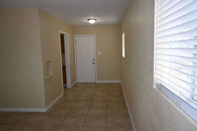 Foto del edificio - 320 N 16th St