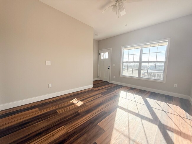 Building Photo - 5202 Oak Pt Ct