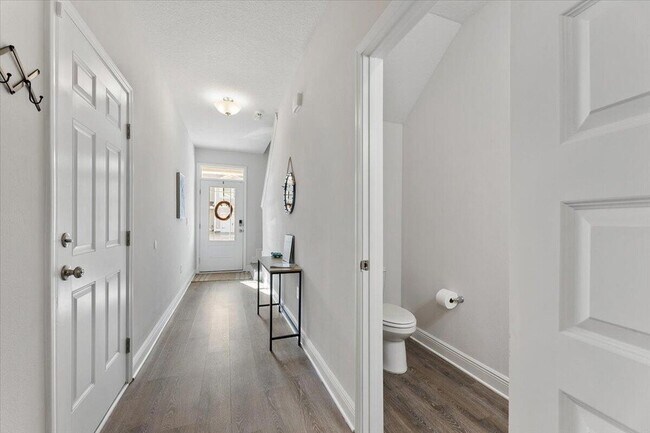 Building Photo - 40 Sandhill Pines Dr