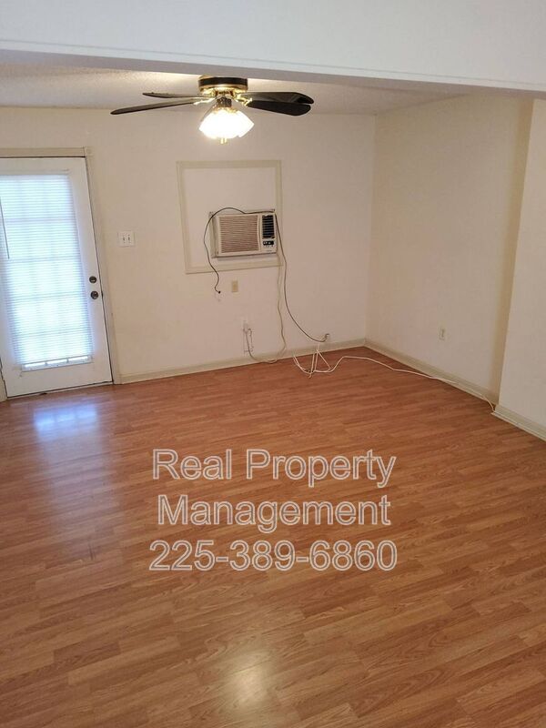 Foto del edificio - 1208 N Willow Ave