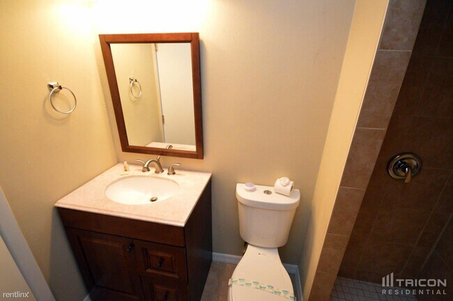 Foto del edificio - 7707 Silver Oak Ln