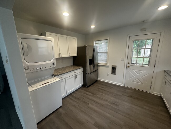 Building Photo - 608 Goldsborough Ave