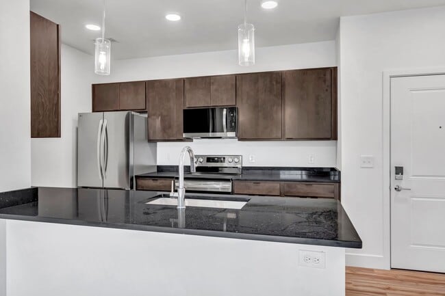 Building Photo - The Oasis