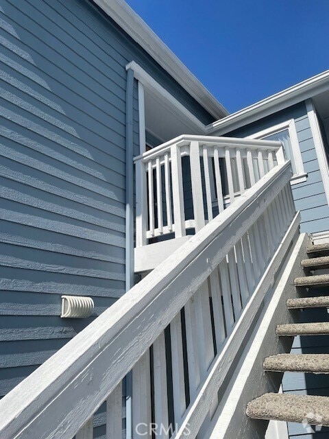 Building Photo - 13054 Sycamore Village Dr