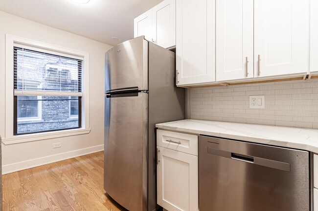 Foto del edificio - 520 W Cornelia Ave