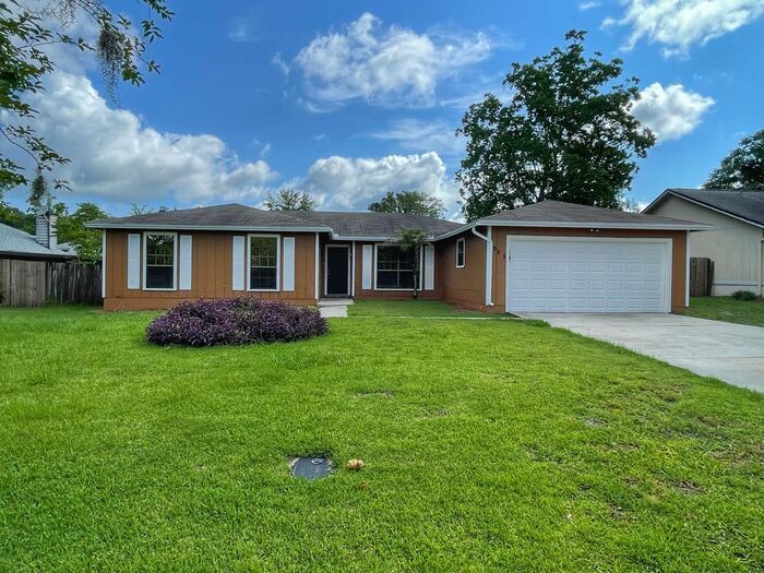 Now Available! House for Rent in Orange Park, FL