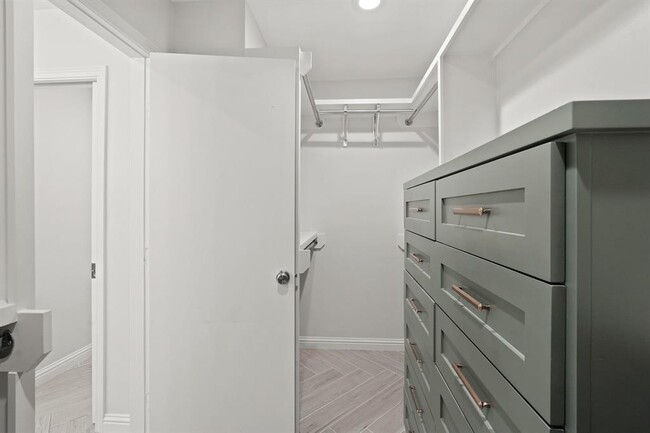 Building Photo - 1719 Wilde Rock Way