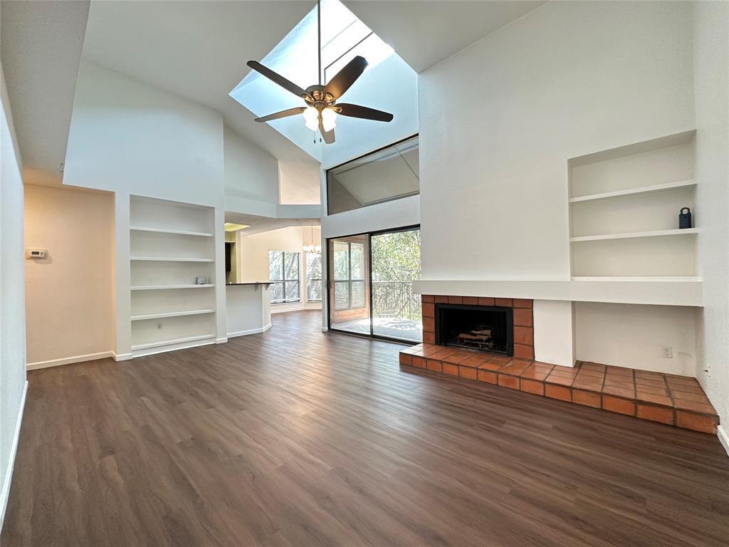 Foto principal - 4711 Spicewood Springs Rd