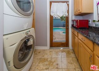 Foto del edificio - 1488 S Durango Ave