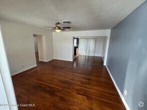 Building Photo - 1780 Tee Dee Ln