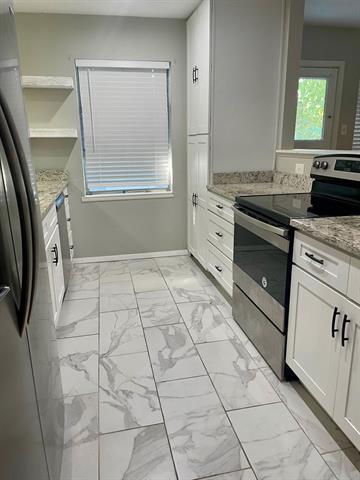 Building Photo - 3035 Rotan Ln