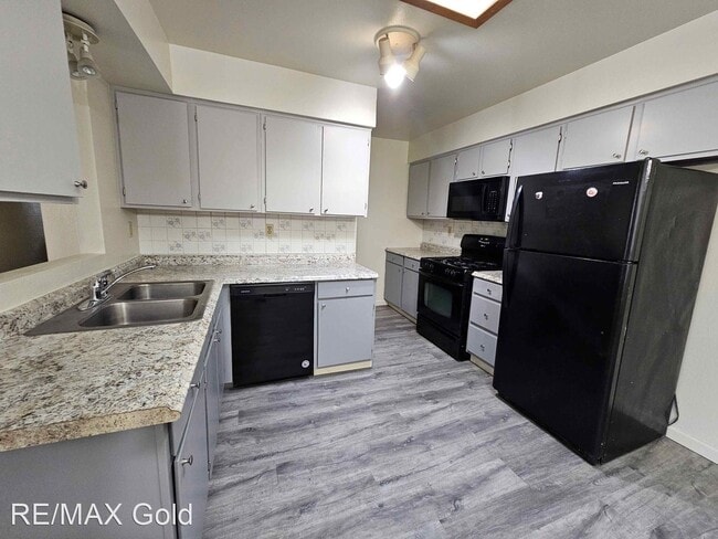 Building Photo - 3 br, 2 bath House - 6575 Peppermint Drive