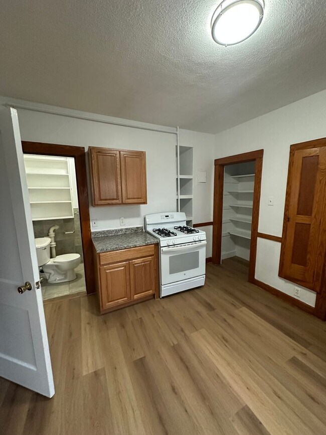 Foto del edificio - 92-94 Waltham Street, Watertown, MA