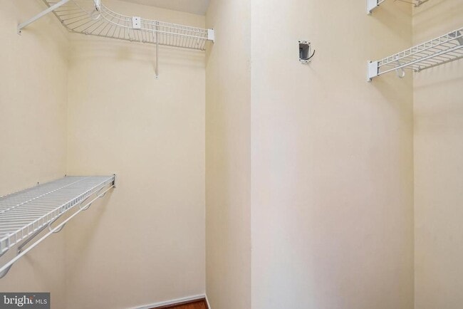 Foto del edificio - 13505 Coates Ln