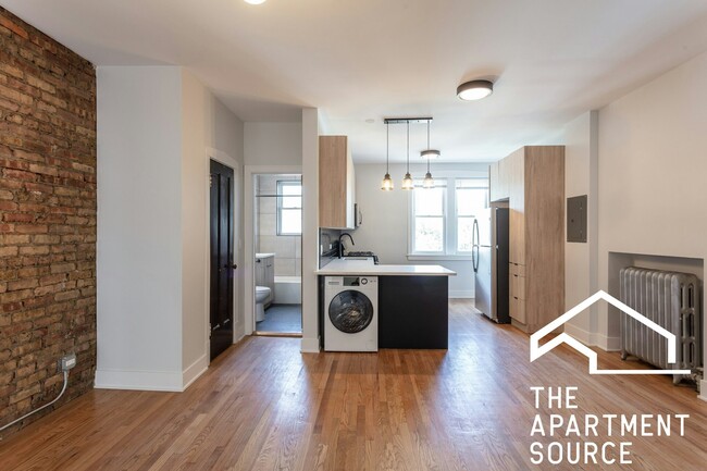 Foto del edificio - 4007 N Lowell Ave