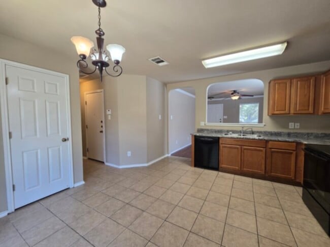 Foto del edificio - 10822 Arabian Gate