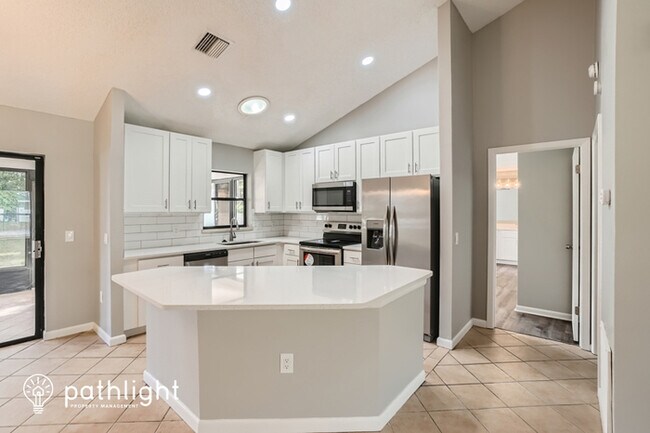 Building Photo - 2510 Cherry Blossom Court, Eustis, FL, 32726