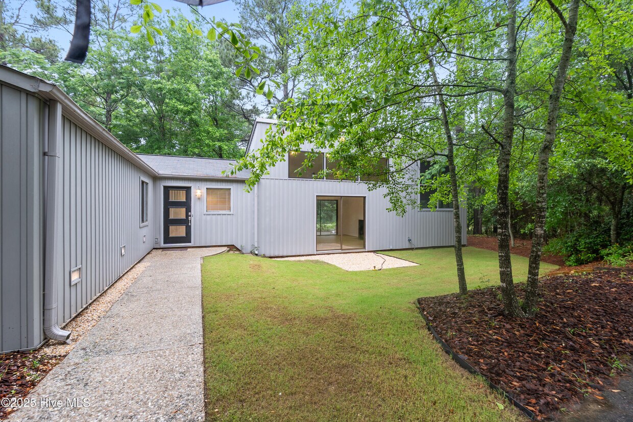 Foto principal - 916 Rays Bridge Rd