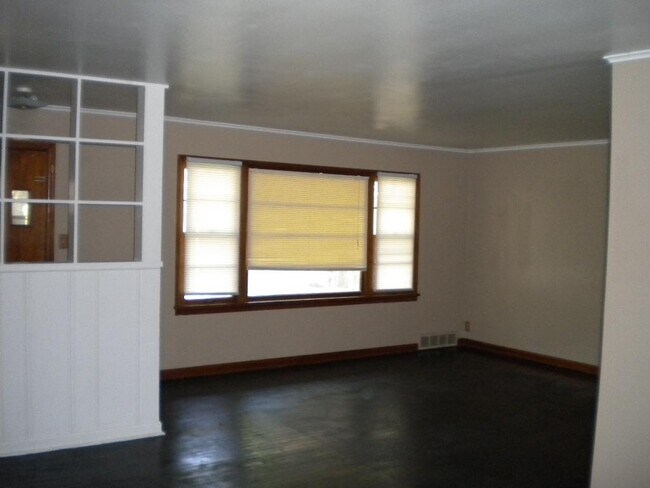 Foto del edificio - 903 South Beacon