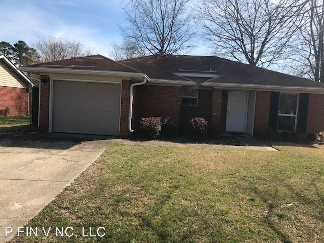 Primary Photo - 2 br, 2 bath House - 115 Pembroke Ct